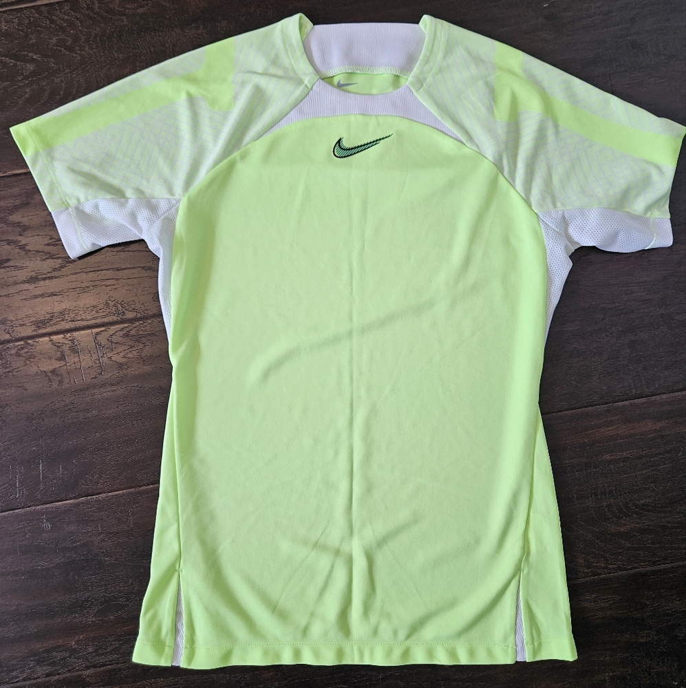 Nike Women's Strike III Jersey, Women's Size S